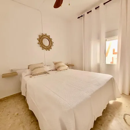 Amplia Casa Con Azotea Privada En El Casco Antiguo *