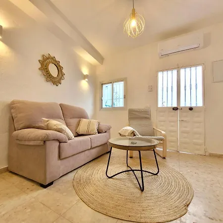 Amplia Casa Con Azotea Privada En El Casco Antiguo